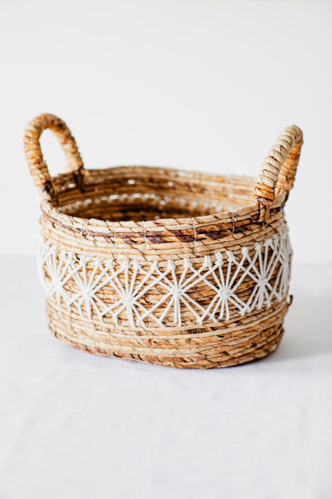 Medium size basket rental