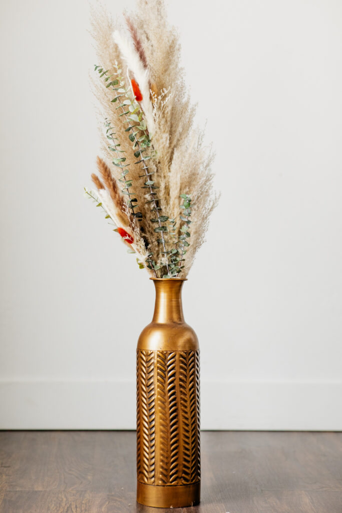 vase and grass rental